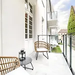 Aboutartapartments - By The River Apartamento