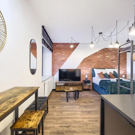 Aboutartapartments - By The River Apartment