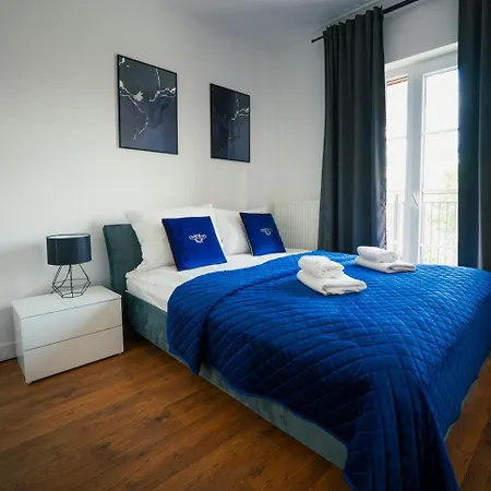 Aboutartapartments - By The River Apartment *