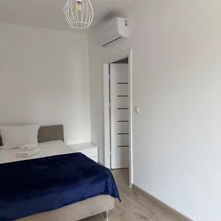 Aboutartapartments - By The River Apartment *