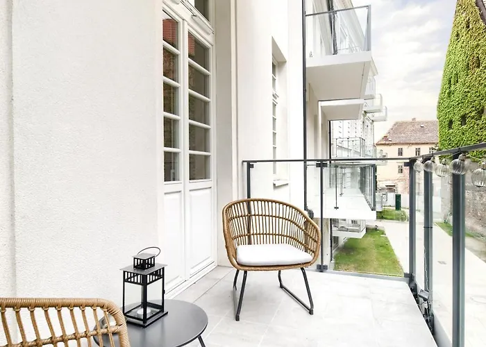 Aboutartapartments - By The River Apartament